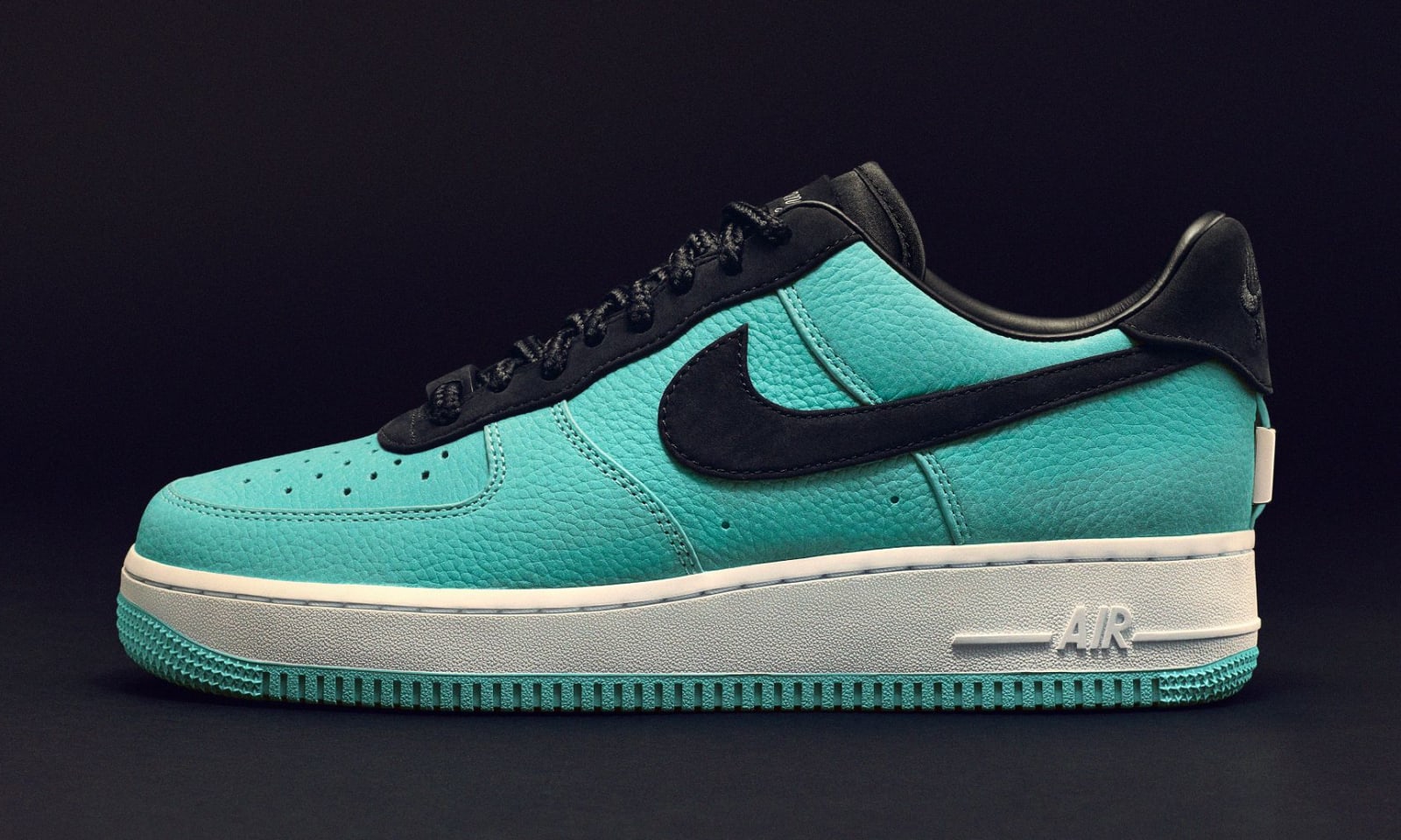 Nike Nike X Tiffany And Co. Air Force 1 Friends And Family Pack